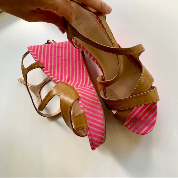 Tommy Hilfiger Pink and Leather wedges - Picture 2 of 5
